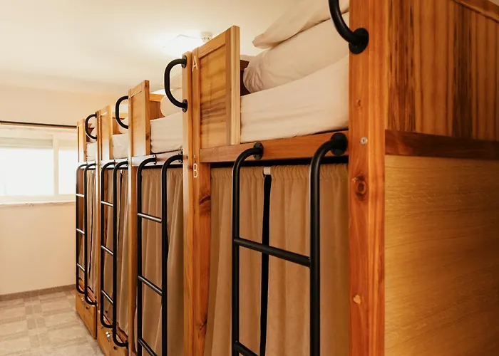 Hostel Lisbon Surf Carcavelos (Lisbon)